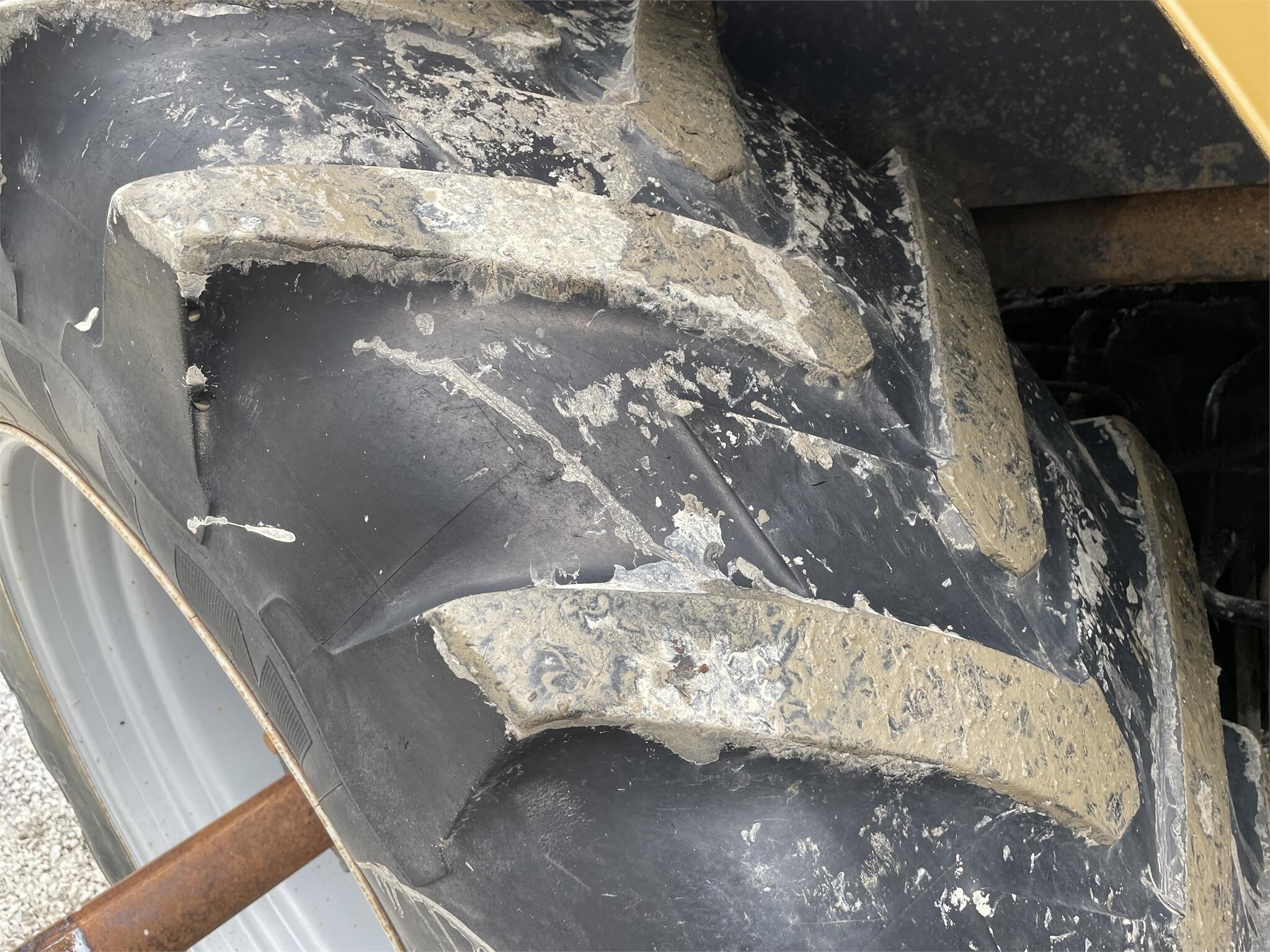  Challenger MT575B Tractor