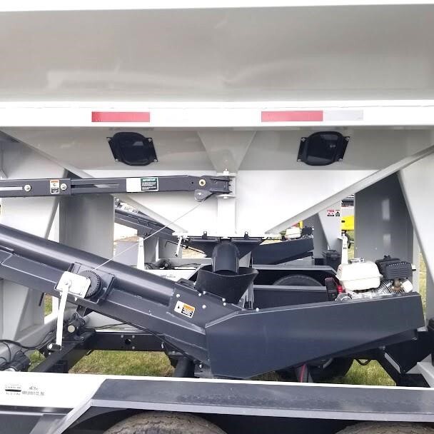 2024 Parker 2620 Seed Tender