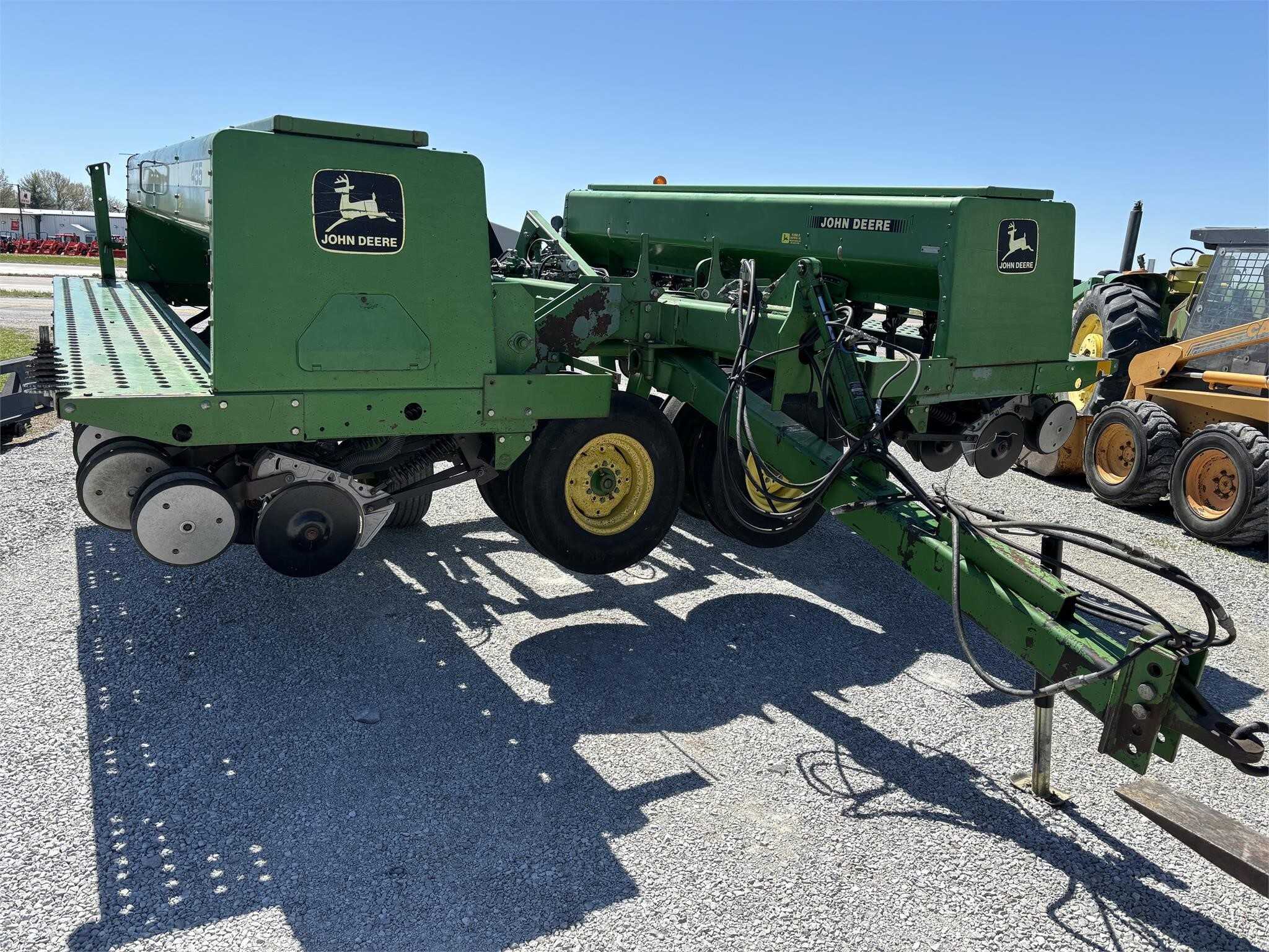 John Deere 455 Drill 12,500 Machinery Pete