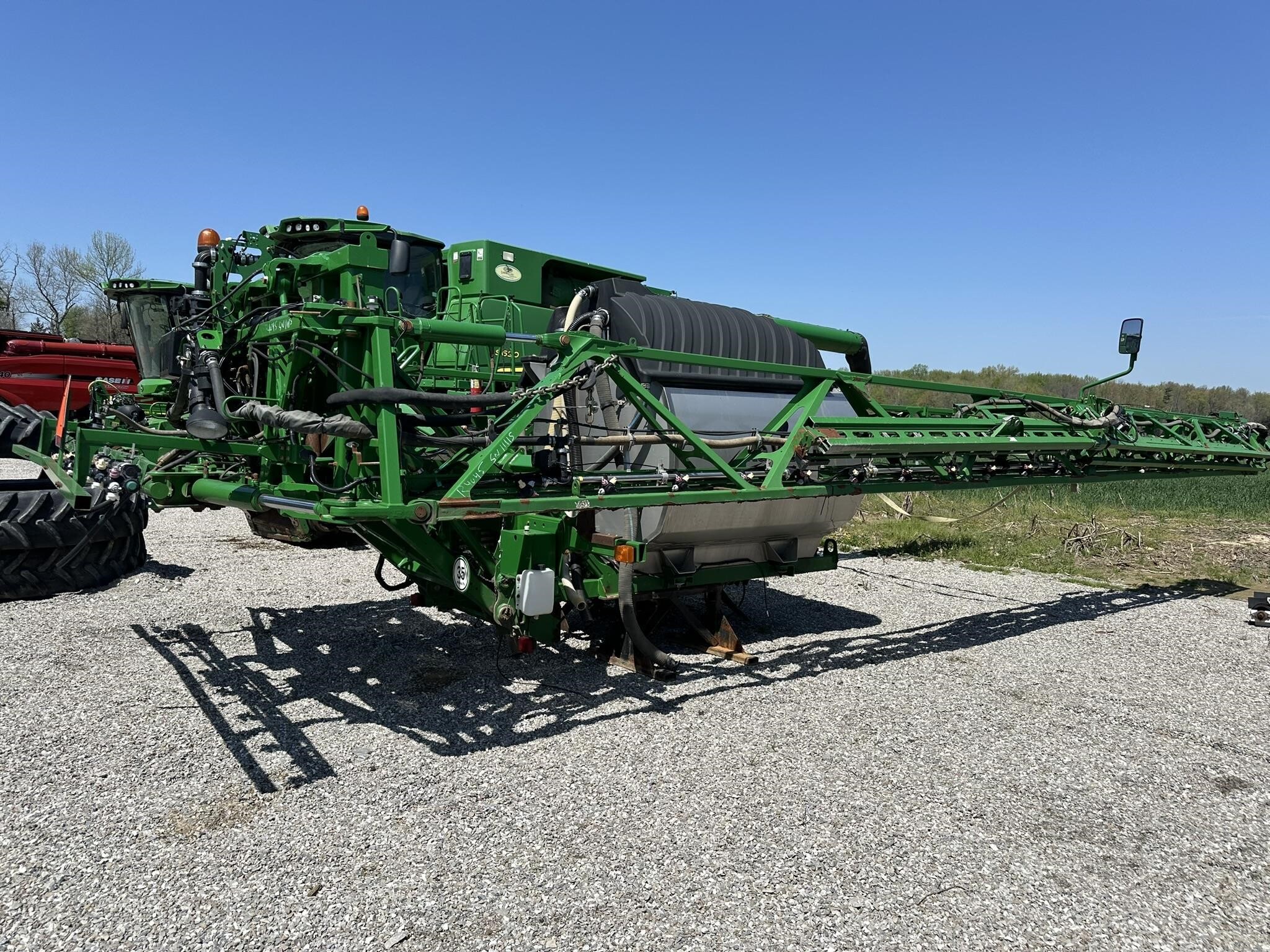  John Deere R4045 Self-Propelled Sprayer