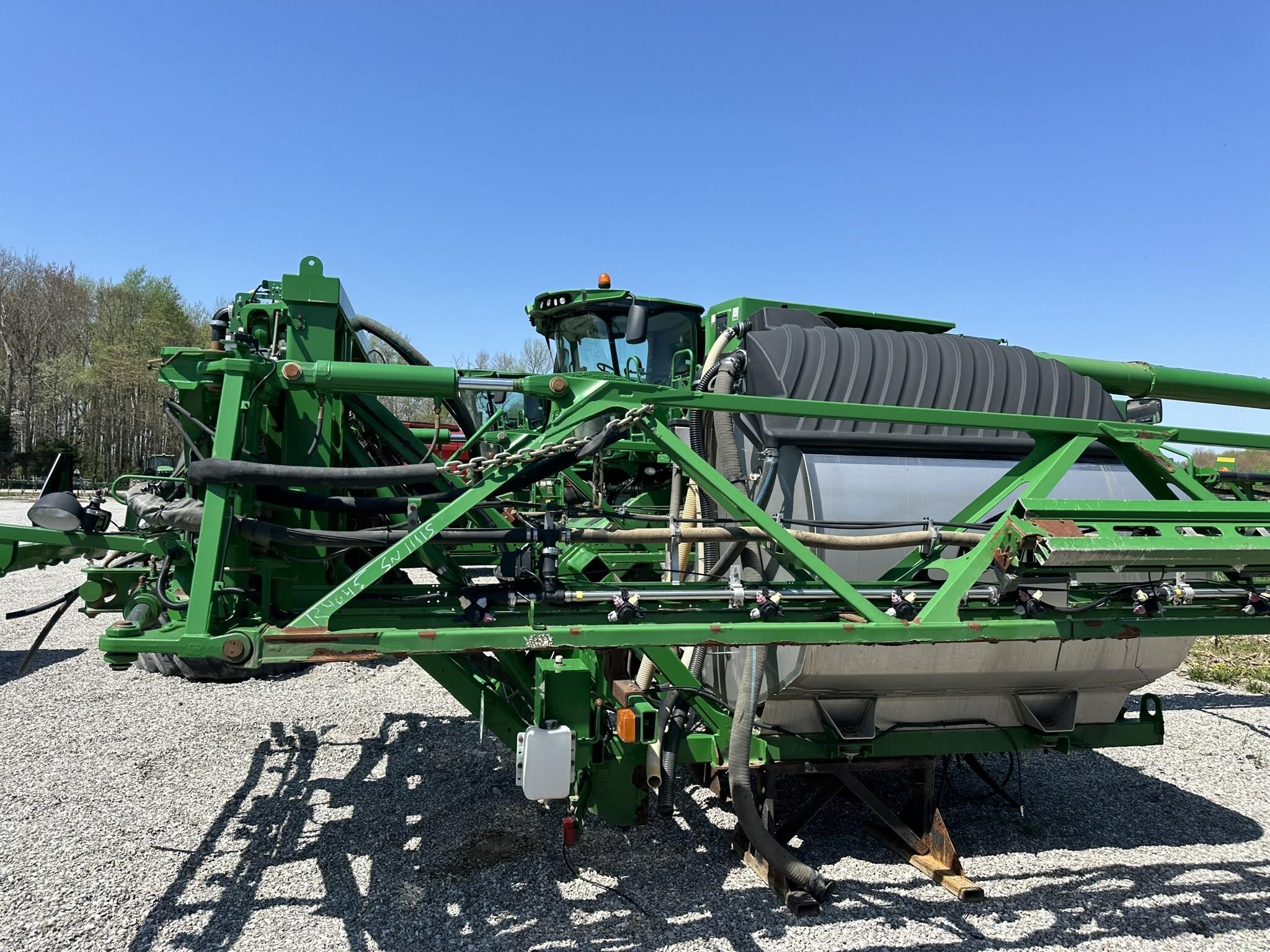  John Deere R4045 Self-Propelled Sprayer