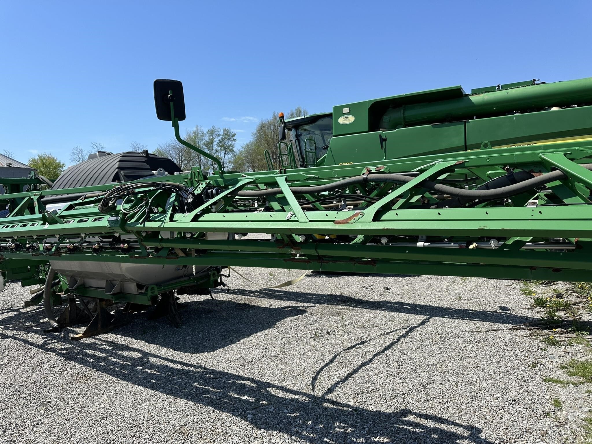  John Deere R4045 Self-Propelled Sprayer