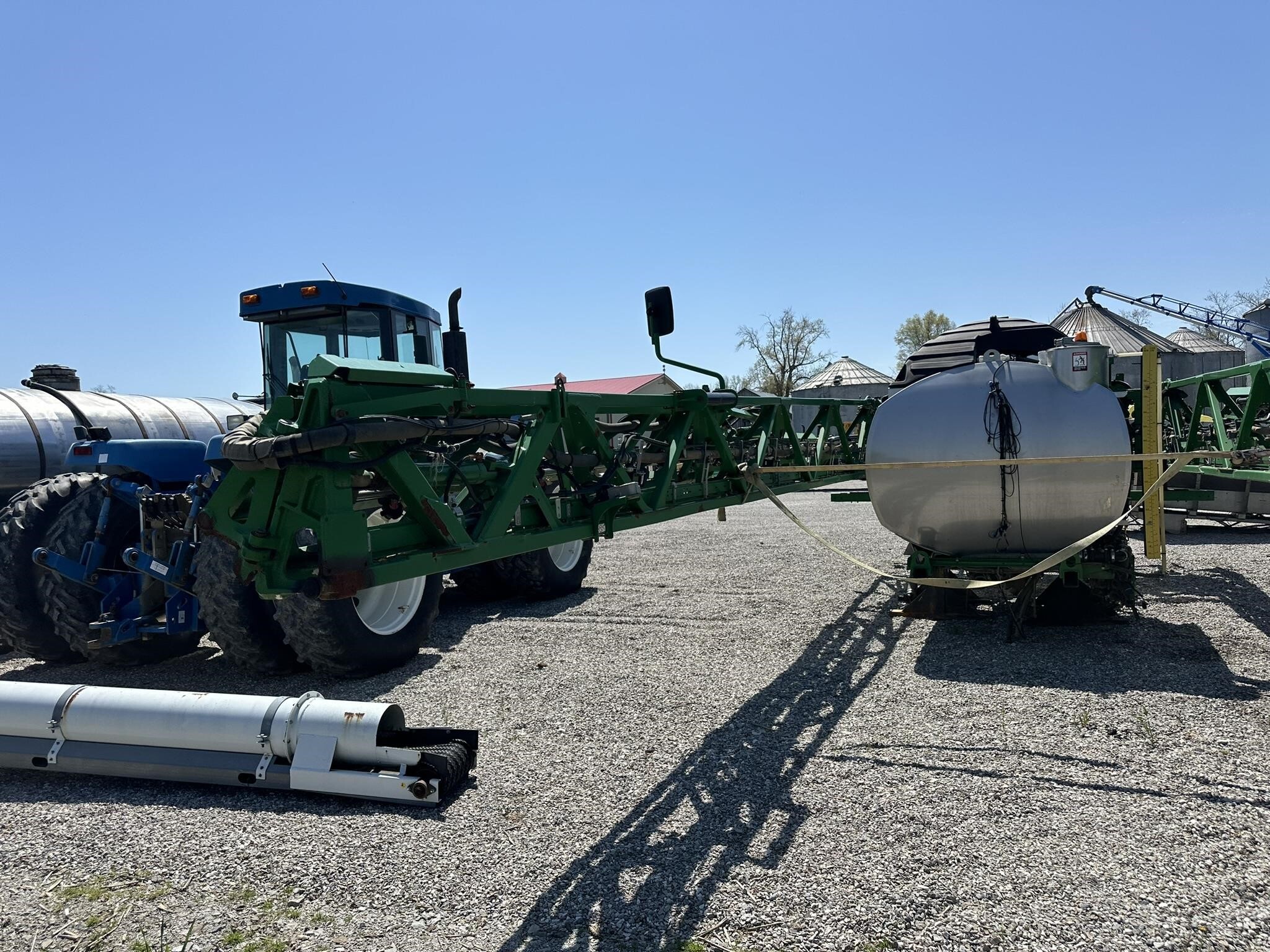  John Deere R4045 Self-Propelled Sprayer