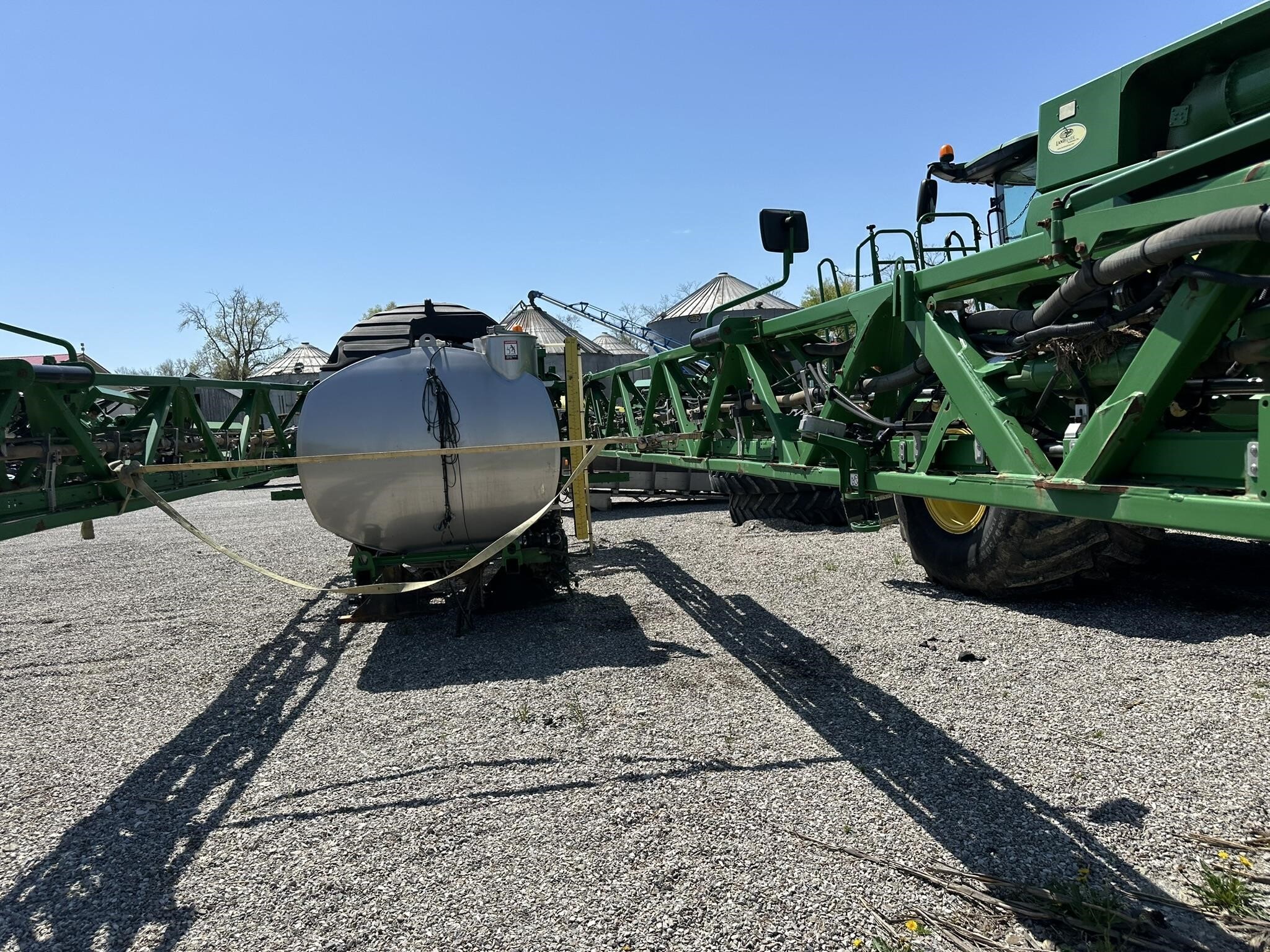  John Deere R4045 Self-Propelled Sprayer