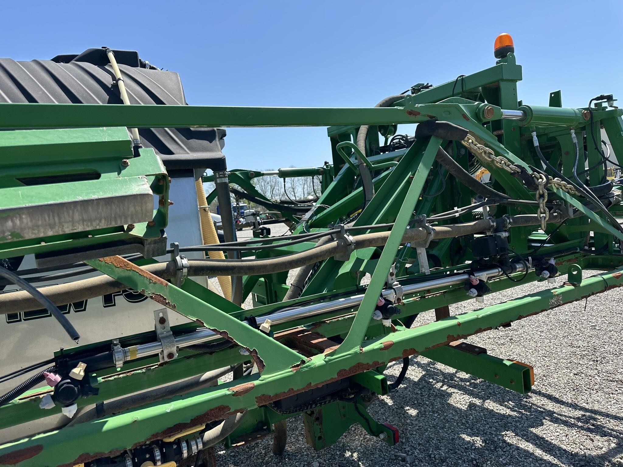  John Deere R4045 Self-Propelled Sprayer