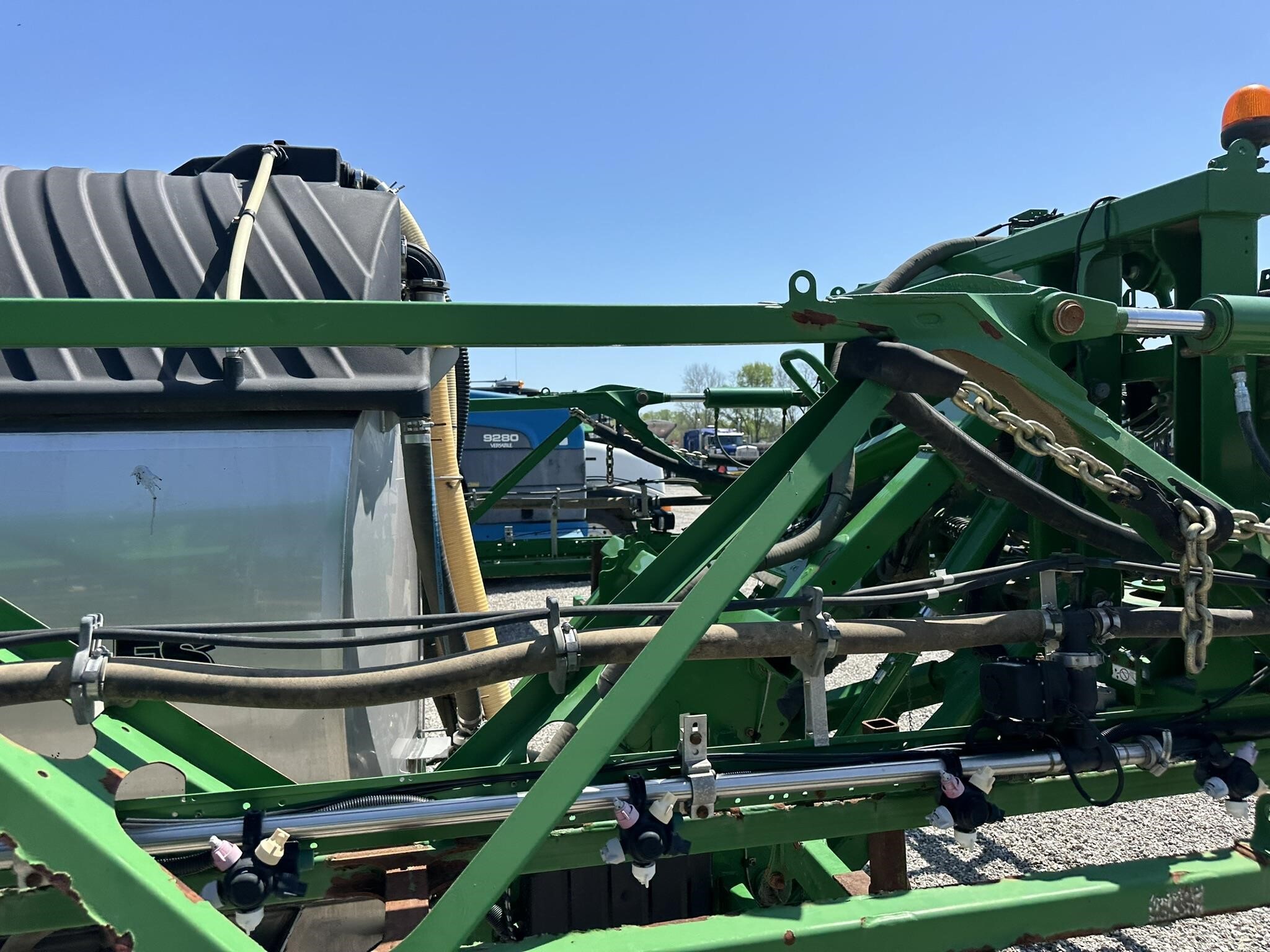  John Deere R4045 Self-Propelled Sprayer