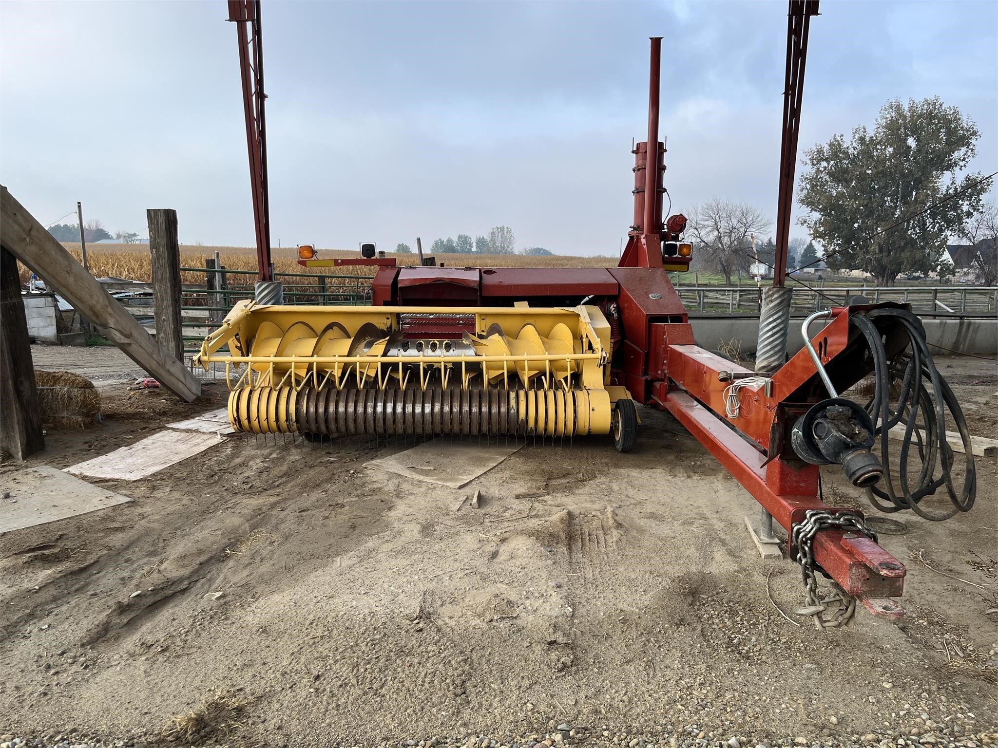 2012 New Holland FP240 Pull-Type Forage Harvester