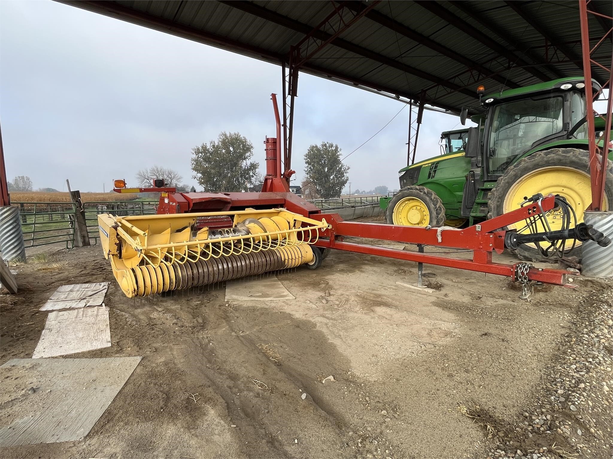 2012 New Holland FP240 Pull-Type Forage Harvester