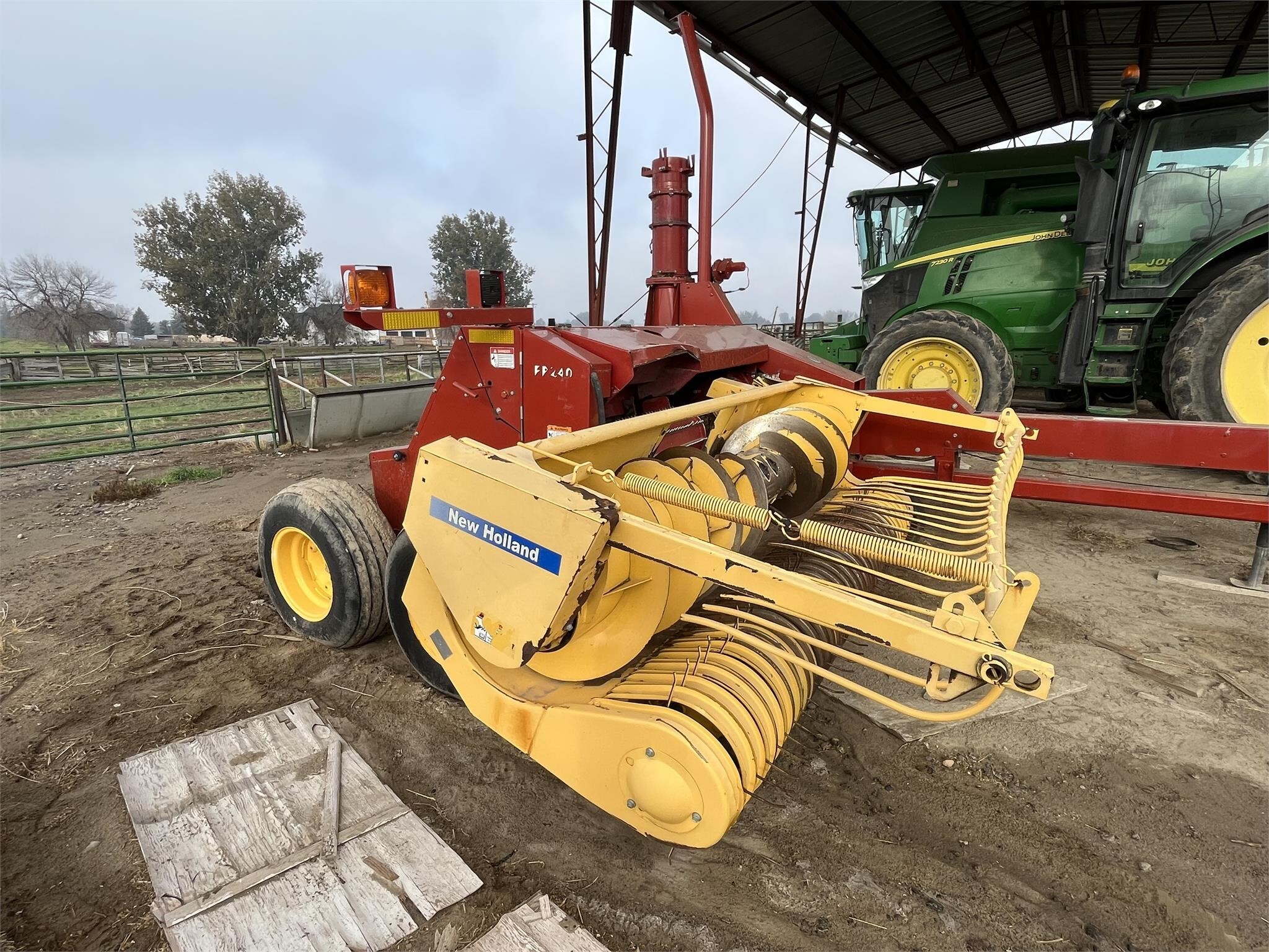 2012 New Holland FP240 Pull-Type Forage Harvester