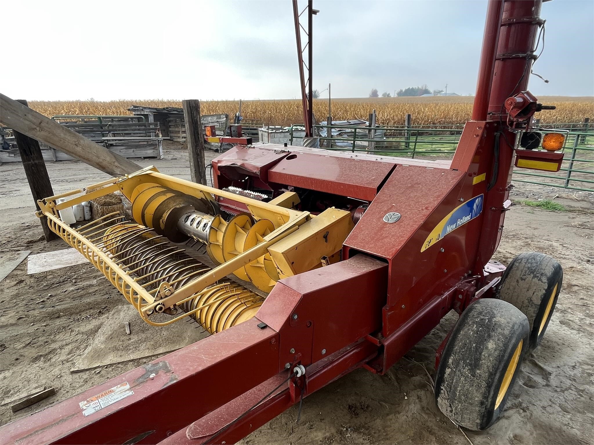 2012 New Holland FP240 Pull-Type Forage Harvester