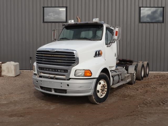 2008 Sterling LT9500 Semi Trucks/Trailer