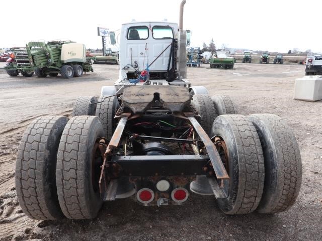 2008 Sterling LT9500 Semi Trucks/Trailer