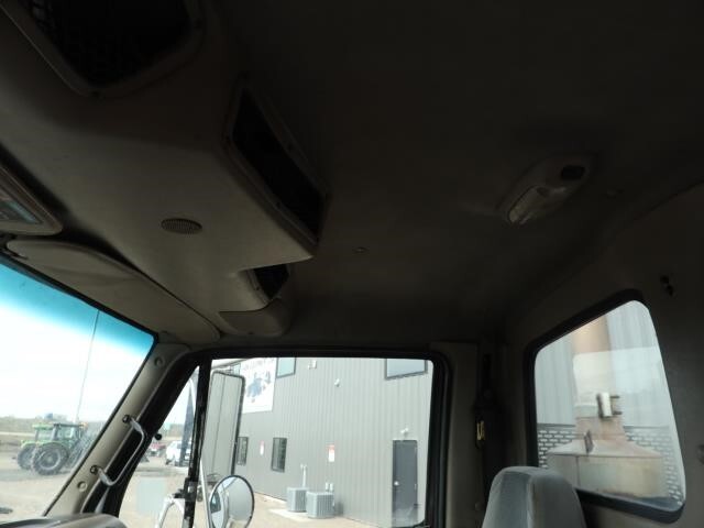 2008 Sterling LT9500 Semi Trucks/Trailer