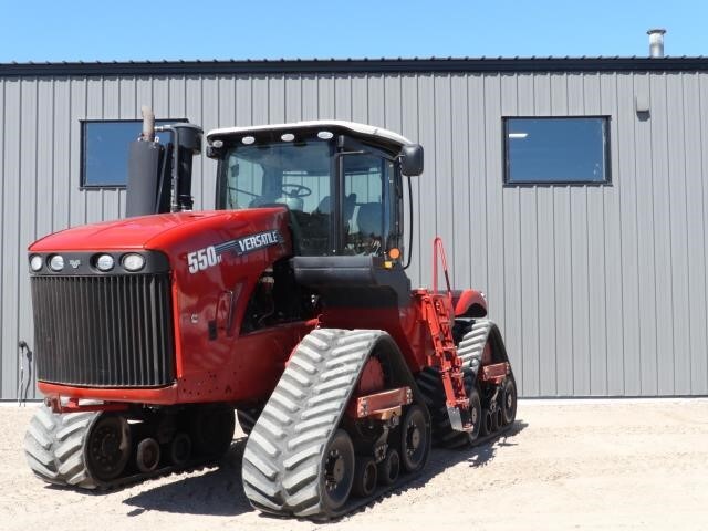 2016 Versatile 550DT Tractor