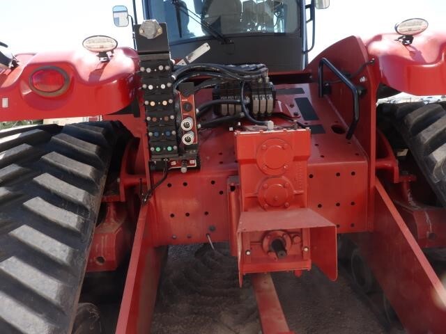 2016 Versatile 550DT Tractor