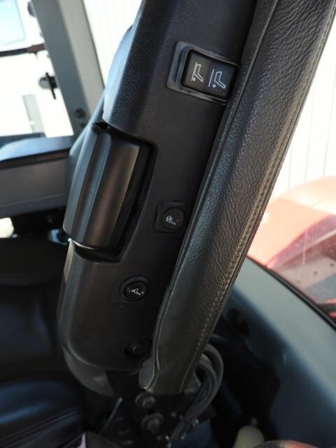 2016 Versatile 550DT Tractor