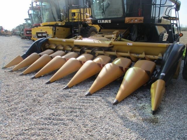  Claas 8-30 Corn Head