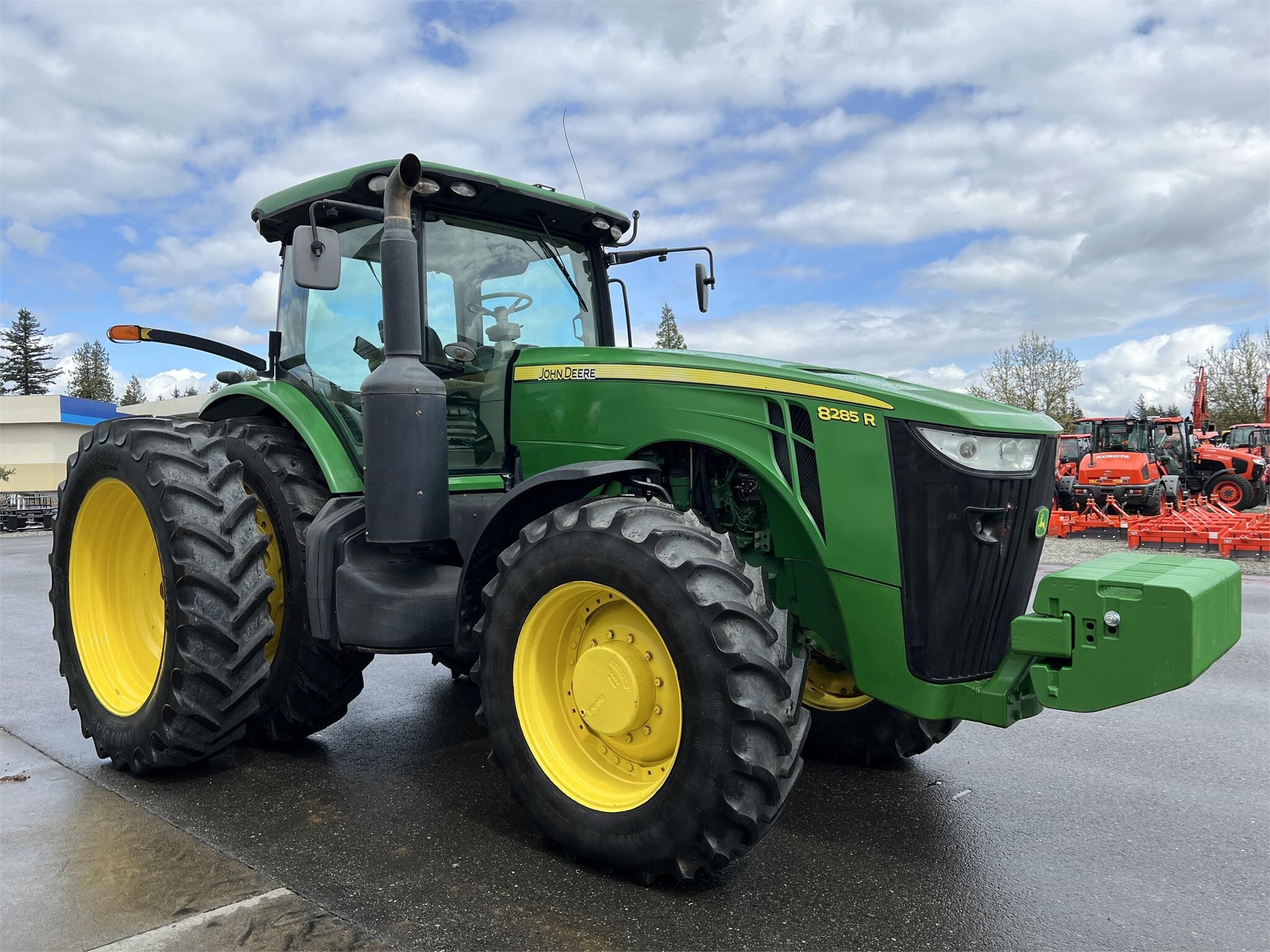 2013 John Deere 8285R Tractor