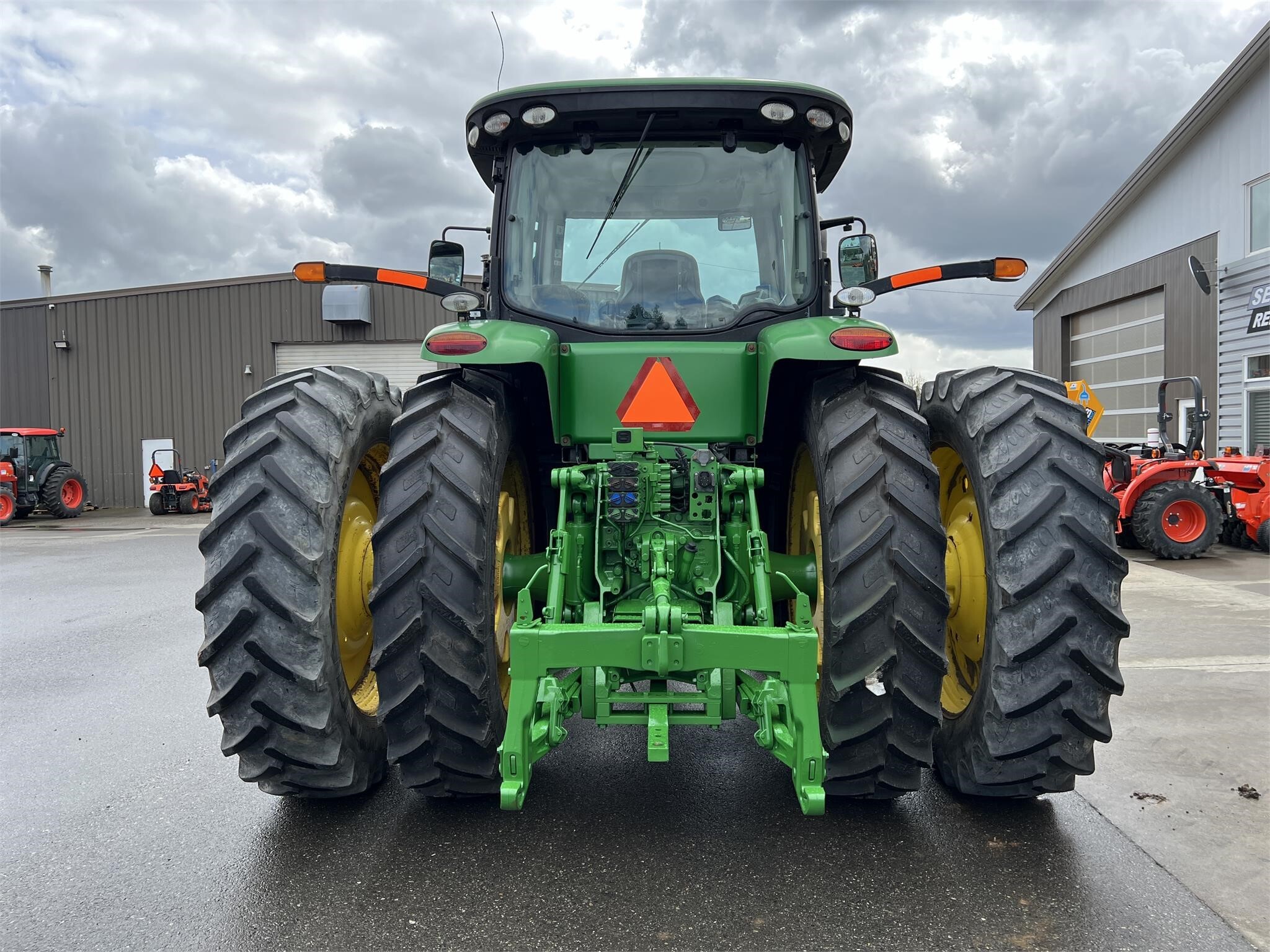 2013 John Deere 8285R Tractor