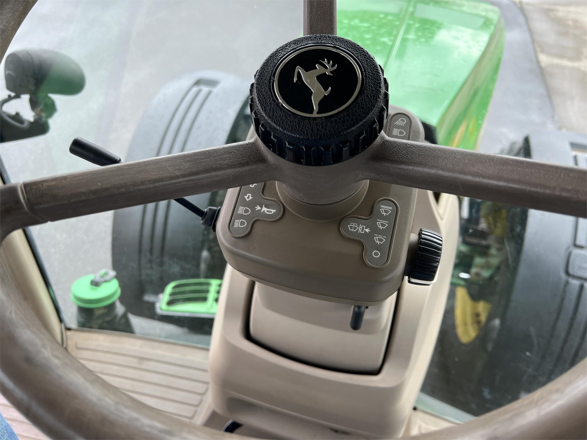 2013 John Deere 8285R Tractor