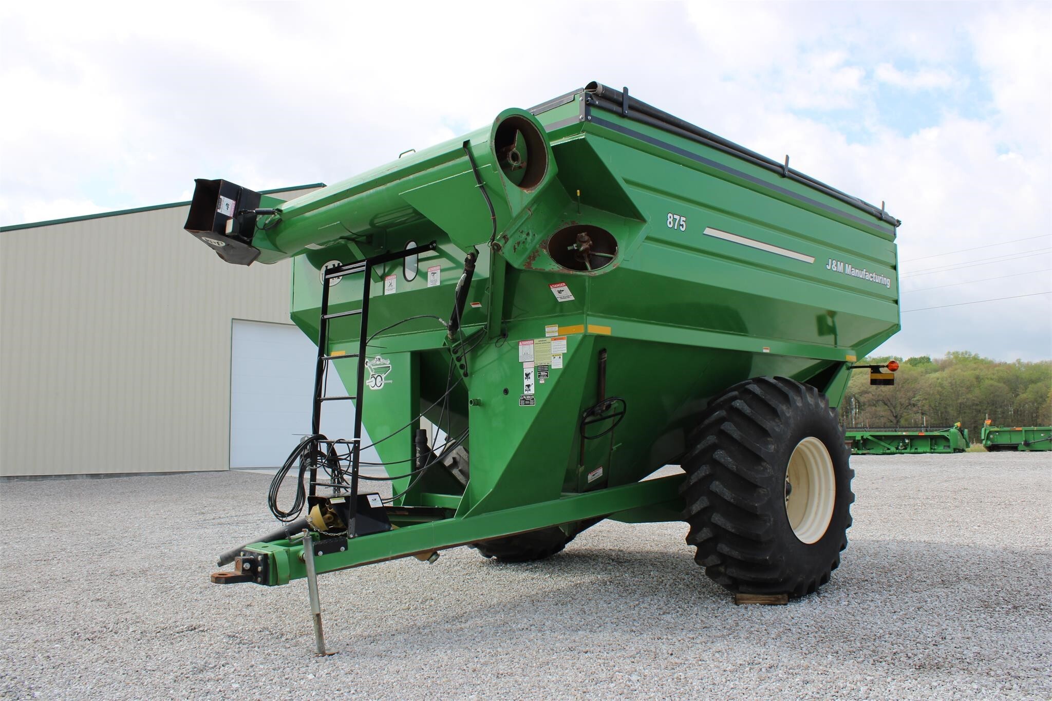 J&M 875-18 Grain Cart