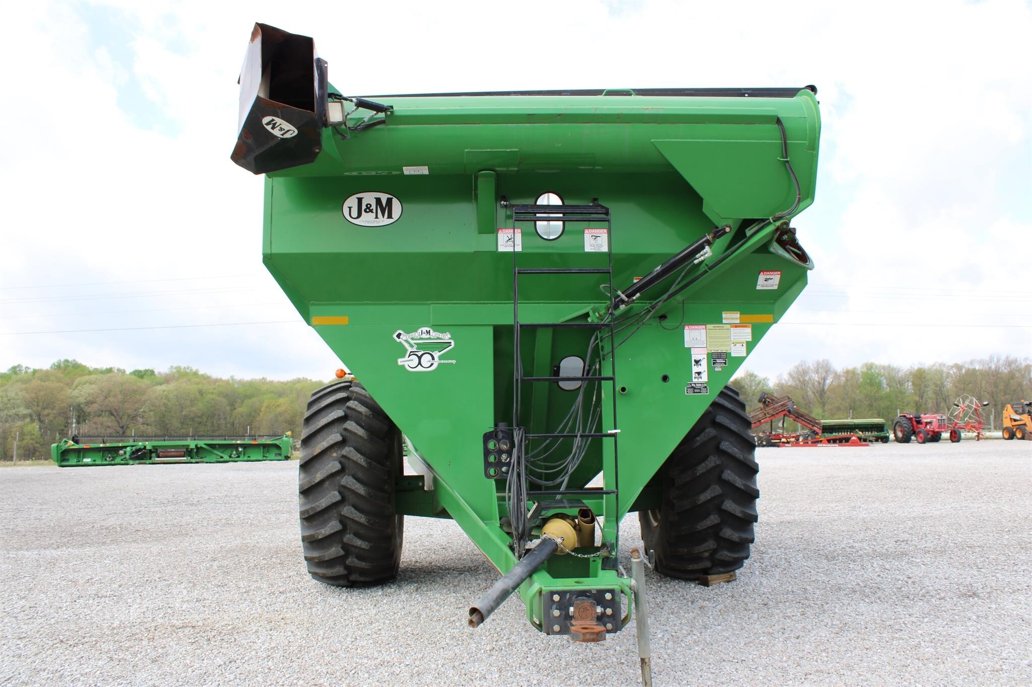  J&M 875-18 Grain Cart