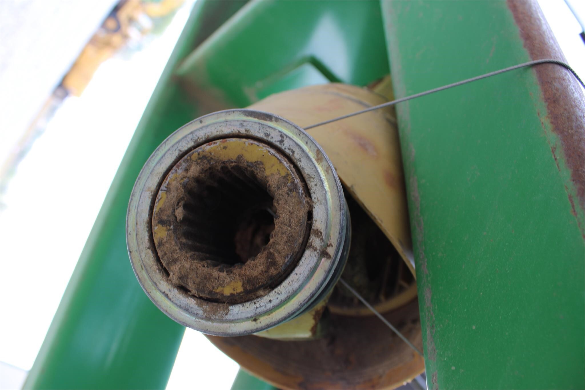  J&M 875-18 Grain Cart