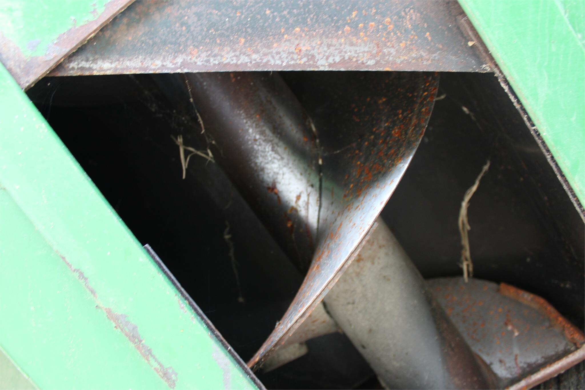  J&M 875-18 Grain Cart