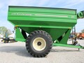 2011 J&M 875-18 Grain Cart