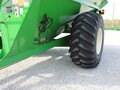 2011 J&M 875-18 Grain Cart