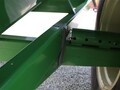2011 J&M 875-18 Grain Cart