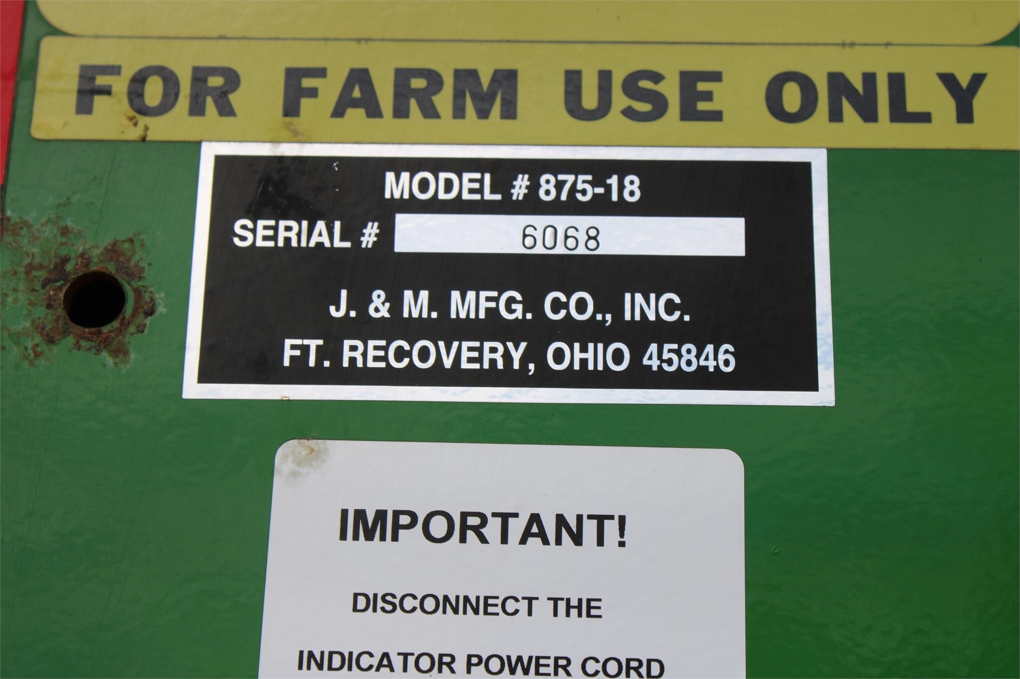 2011 J&M 875-18 Grain Cart