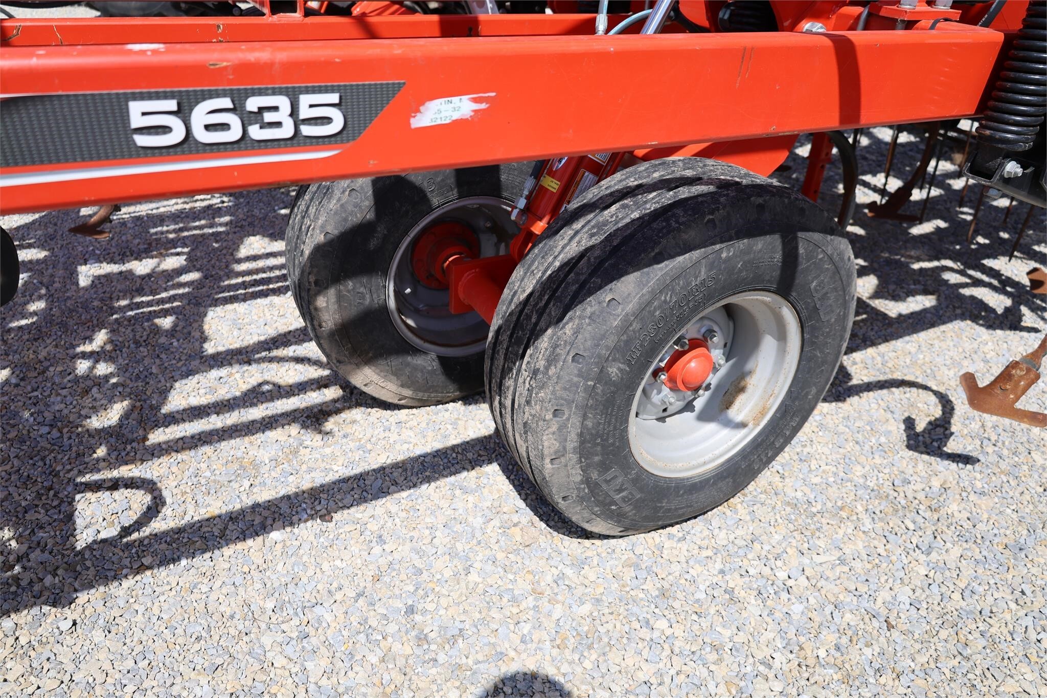 2022 Kuhn Krause 5635-32 Field Cultivator