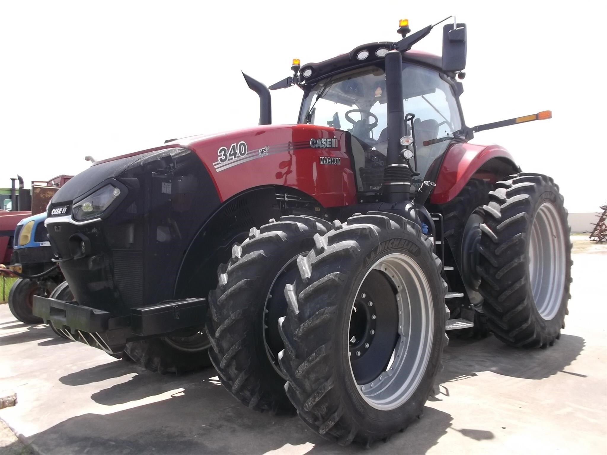 2021 Case IH MAGNUM 340 AFS CONNECT CVX Tractor