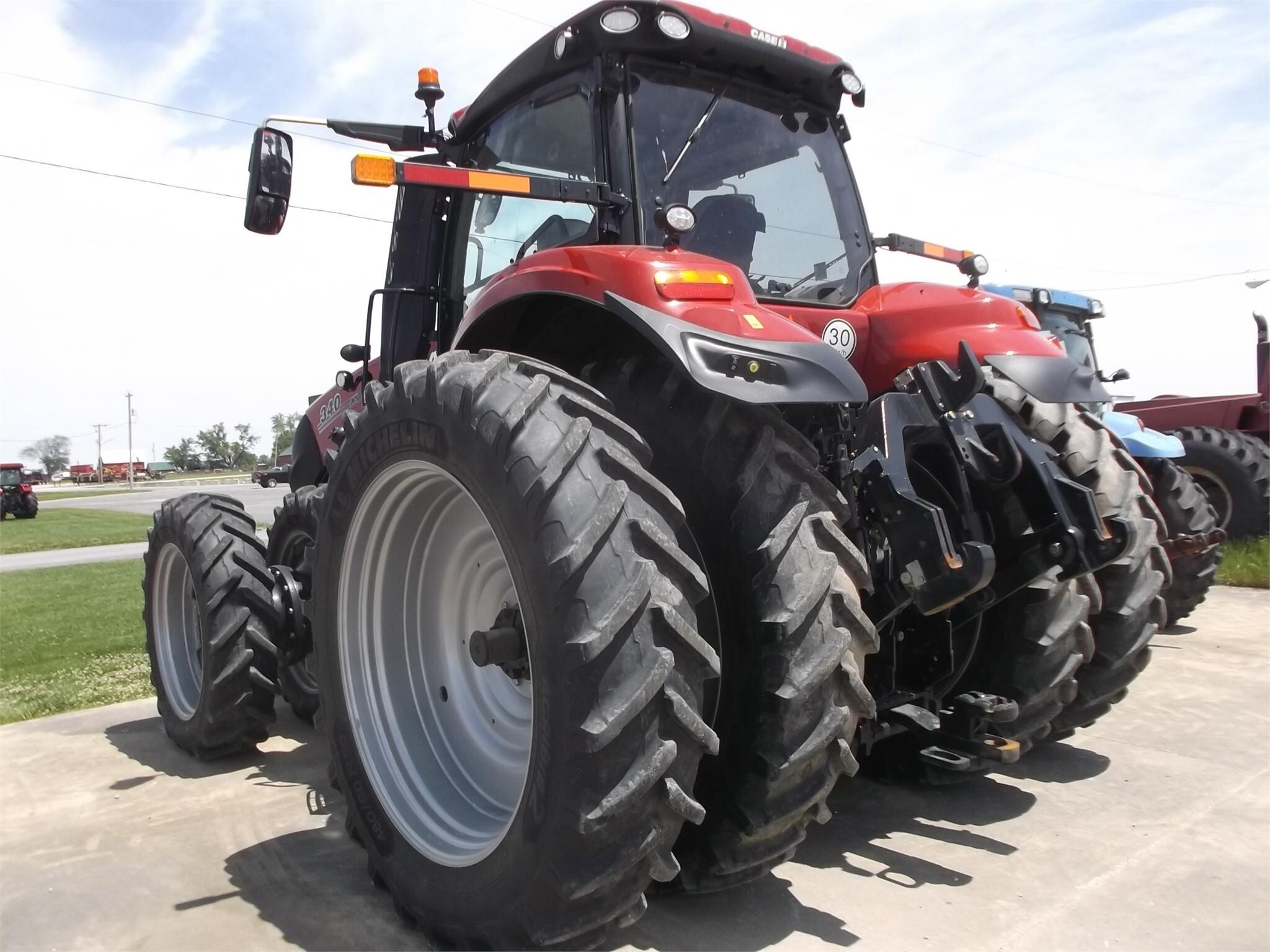 2021 Case IH MAGNUM 340 AFS CONNECT CVX Tractor