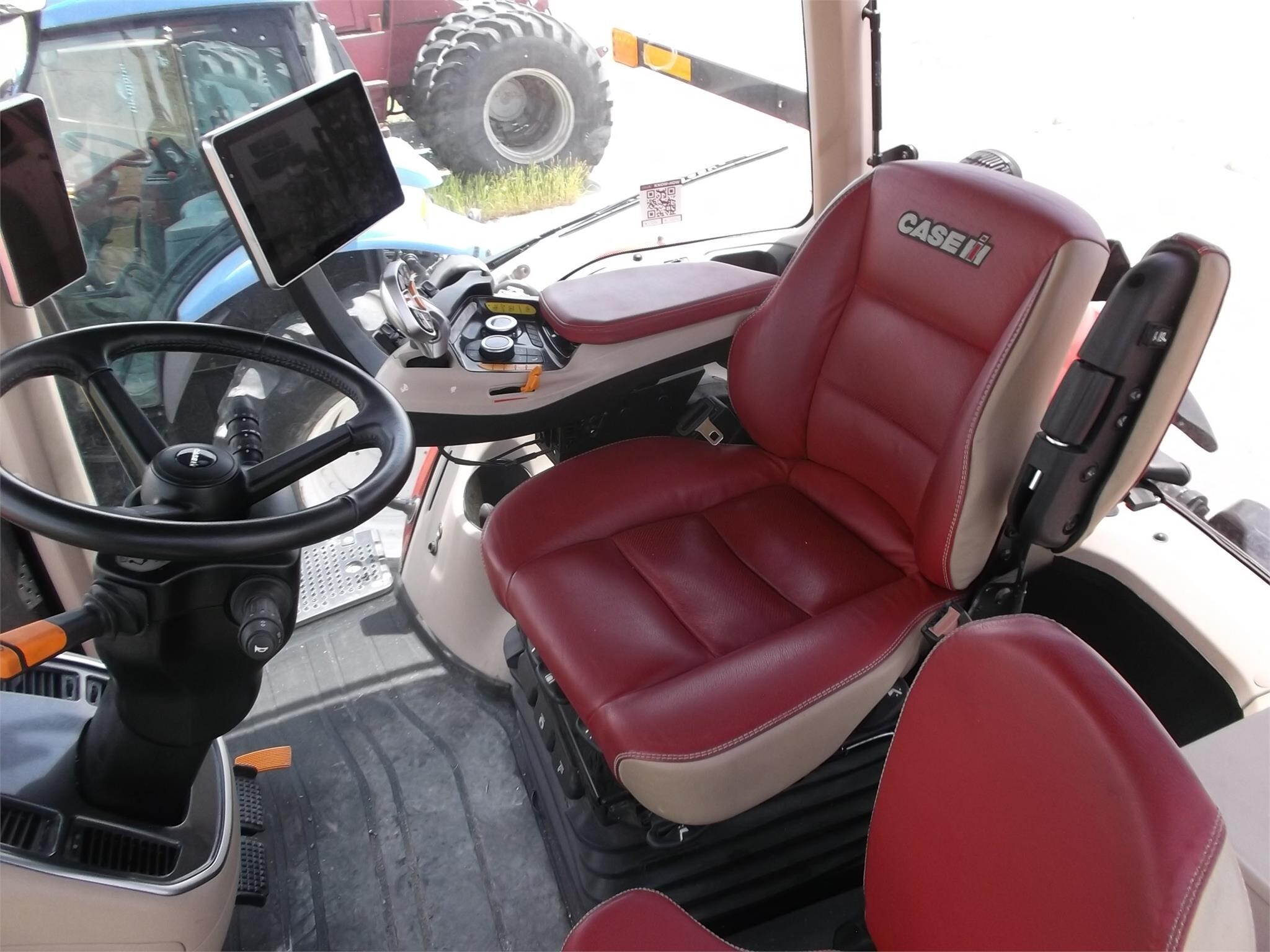 2021 Case IH MAGNUM 340 AFS CONNECT CVX Tractor
