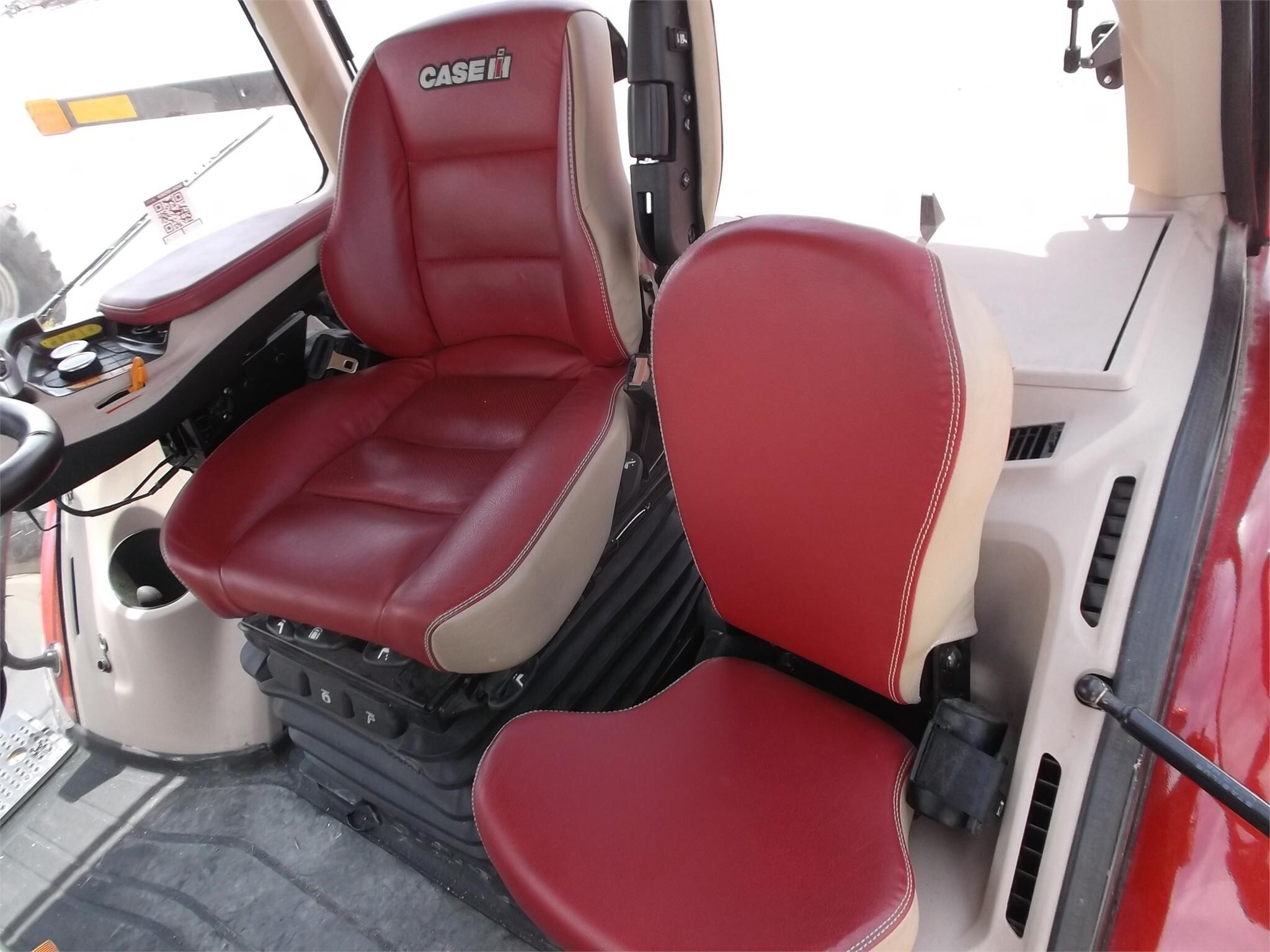 2021 Case IH MAGNUM 340 AFS CONNECT CVX Tractor