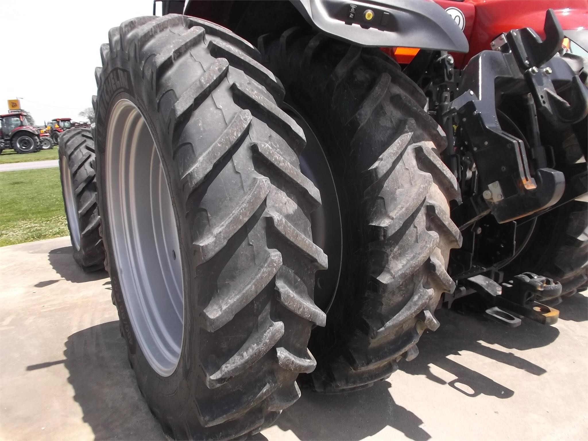 2021 Case IH MAGNUM 340 AFS CONNECT CVX Tractor