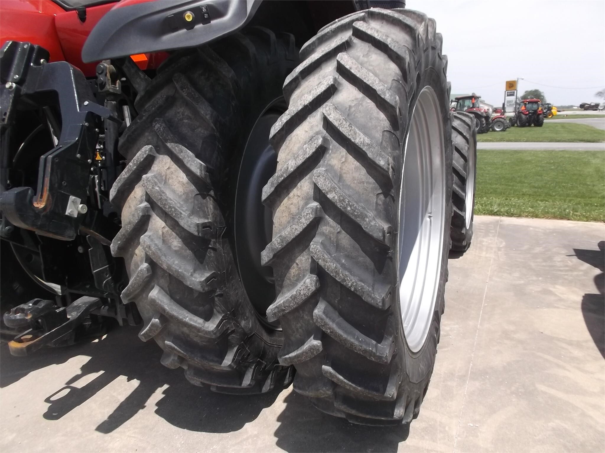 2021 Case IH MAGNUM 340 AFS CONNECT CVX Tractor