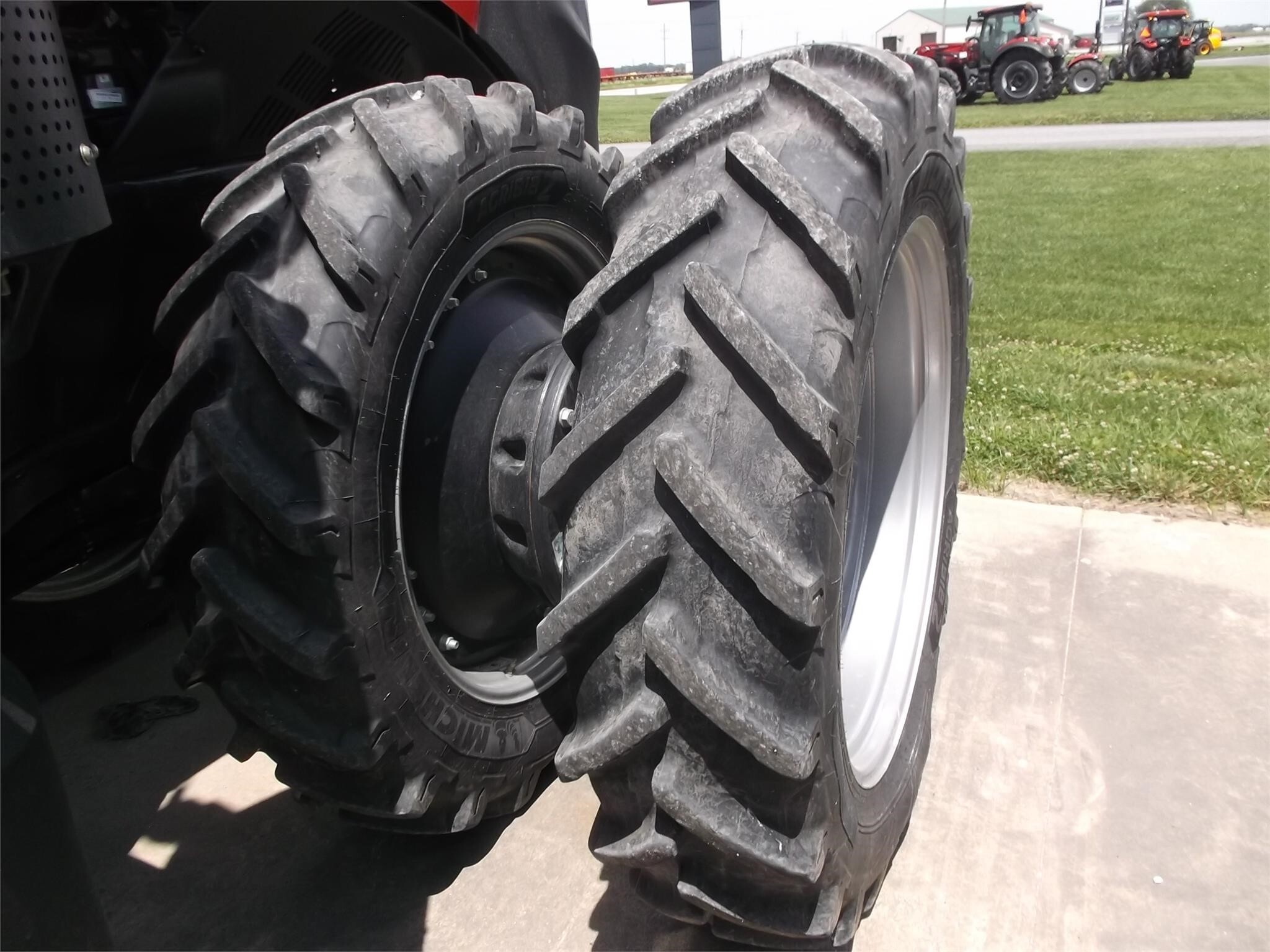 2021 Case IH MAGNUM 340 AFS CONNECT CVX Tractor