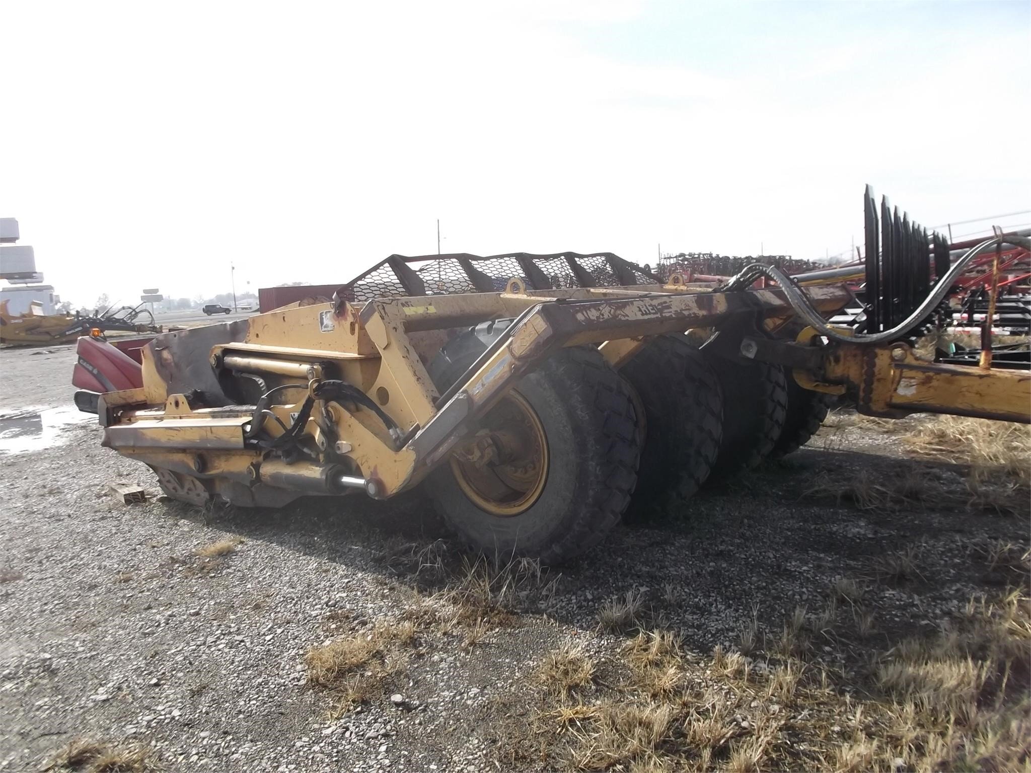 2000 Deere 1812C Scraper
