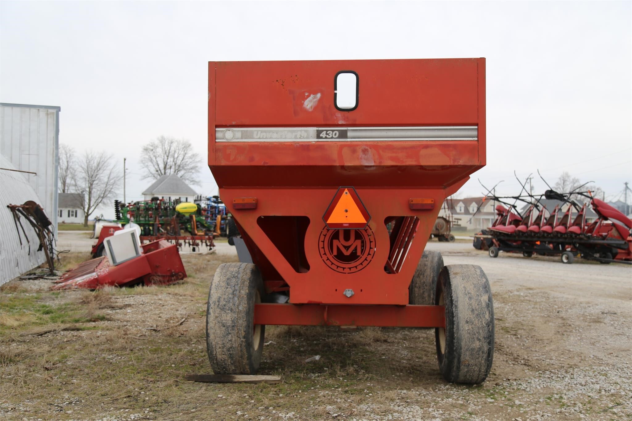 2000 Unverferth 430 Gravity Wagon