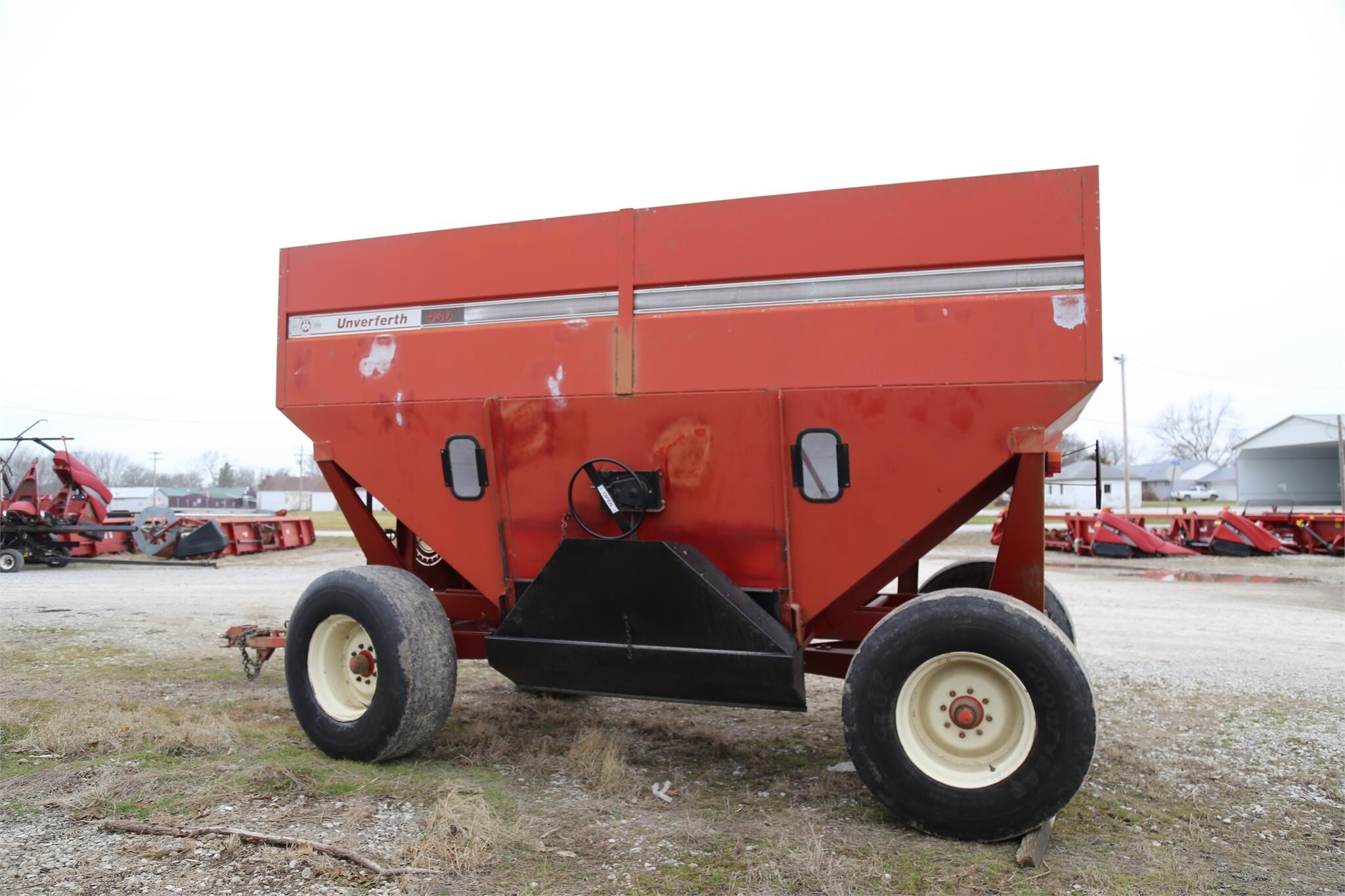 2000 Unverferth 430 Gravity Wagon