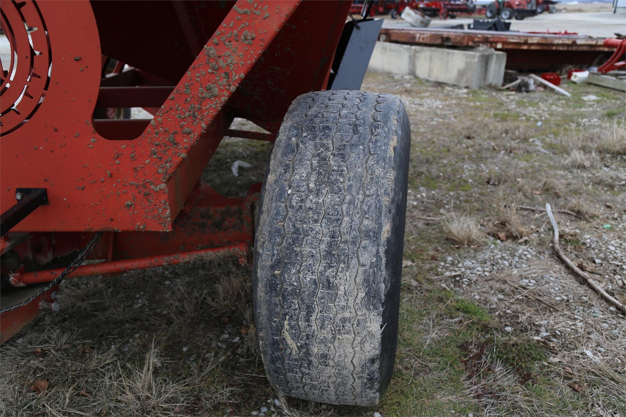 2000 Unverferth 430 Gravity Wagon