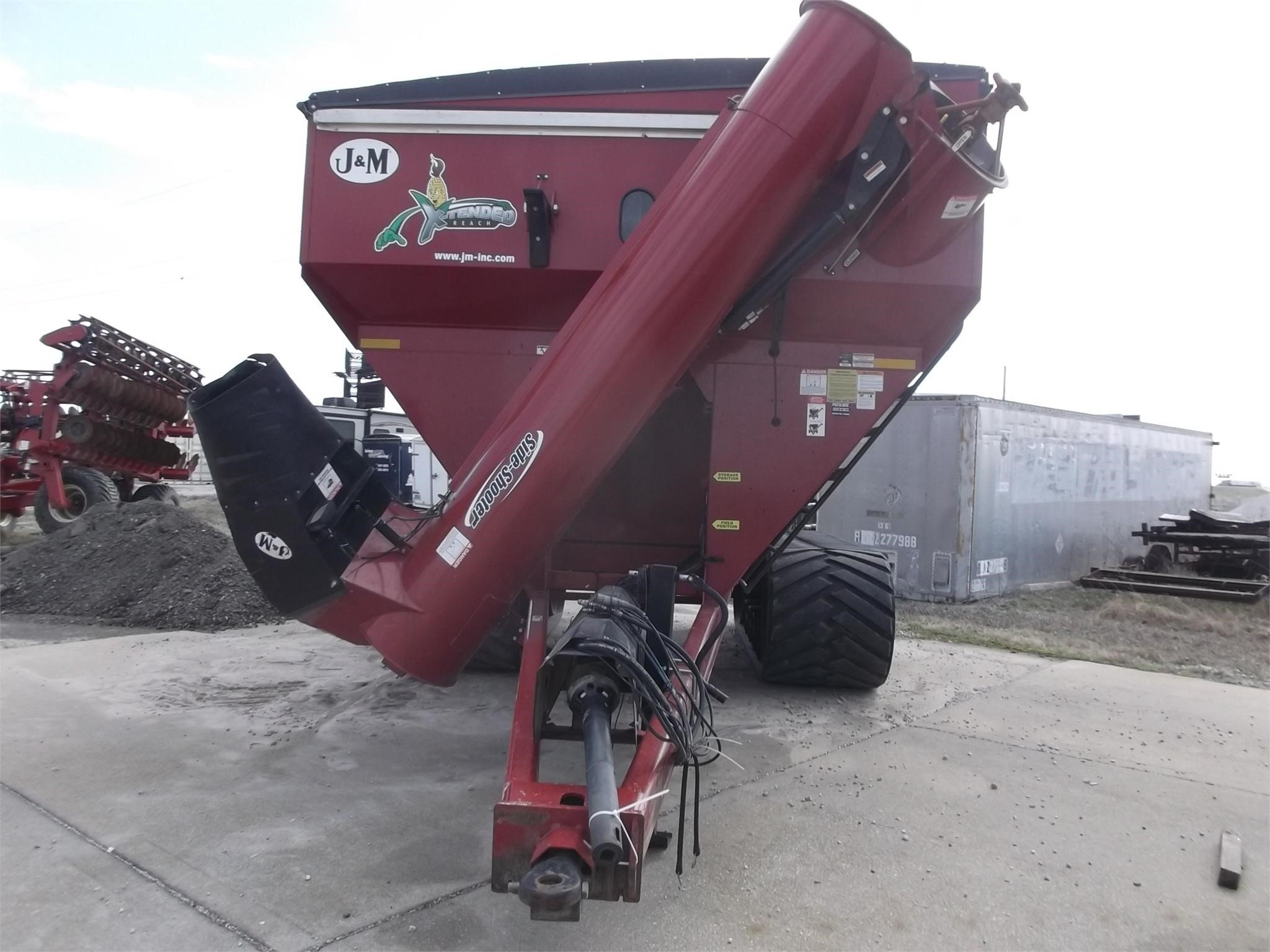 2014 J&M 1311-22T Grain Cart