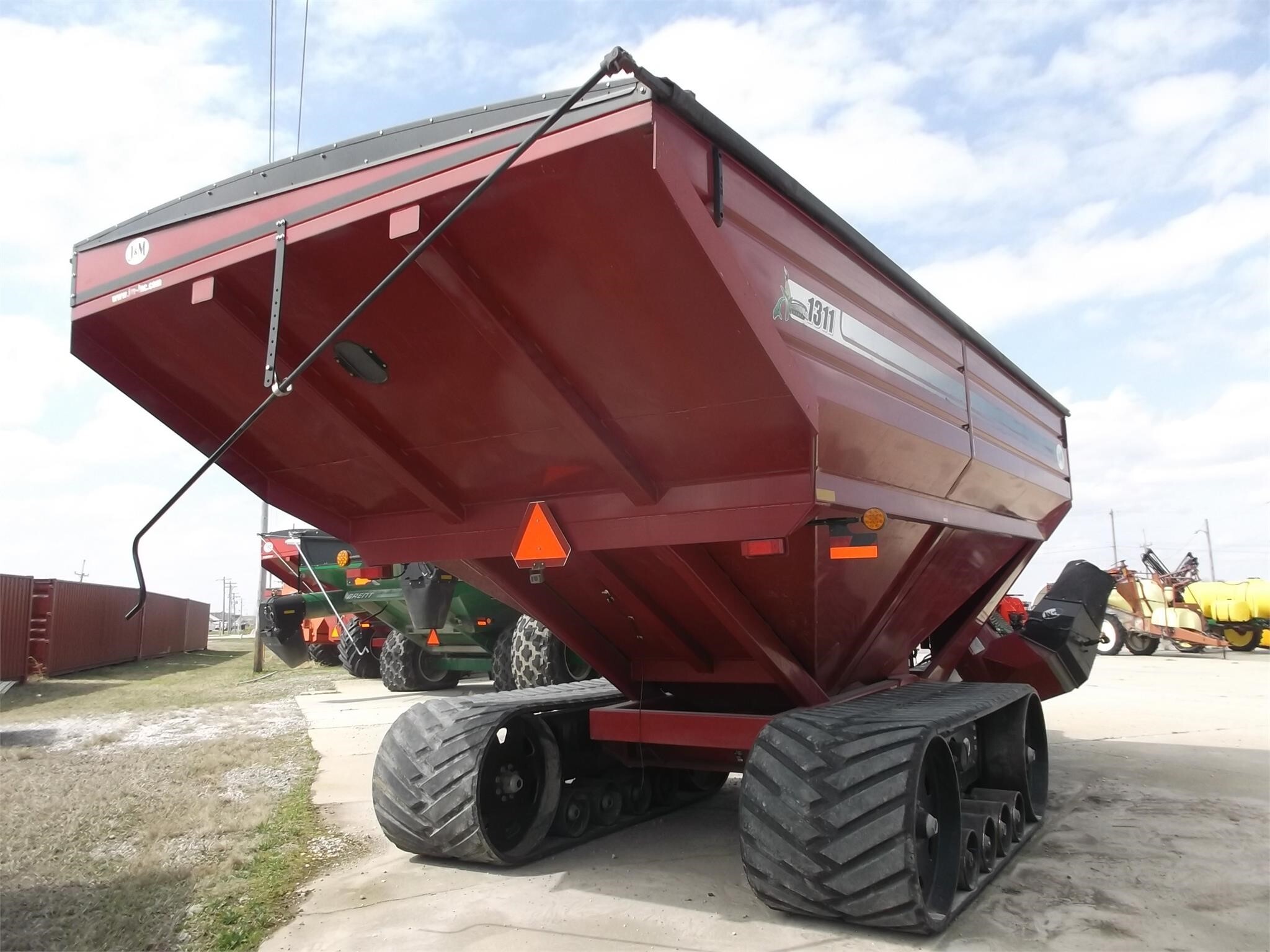 2014 J&M 1311-22T Grain Cart