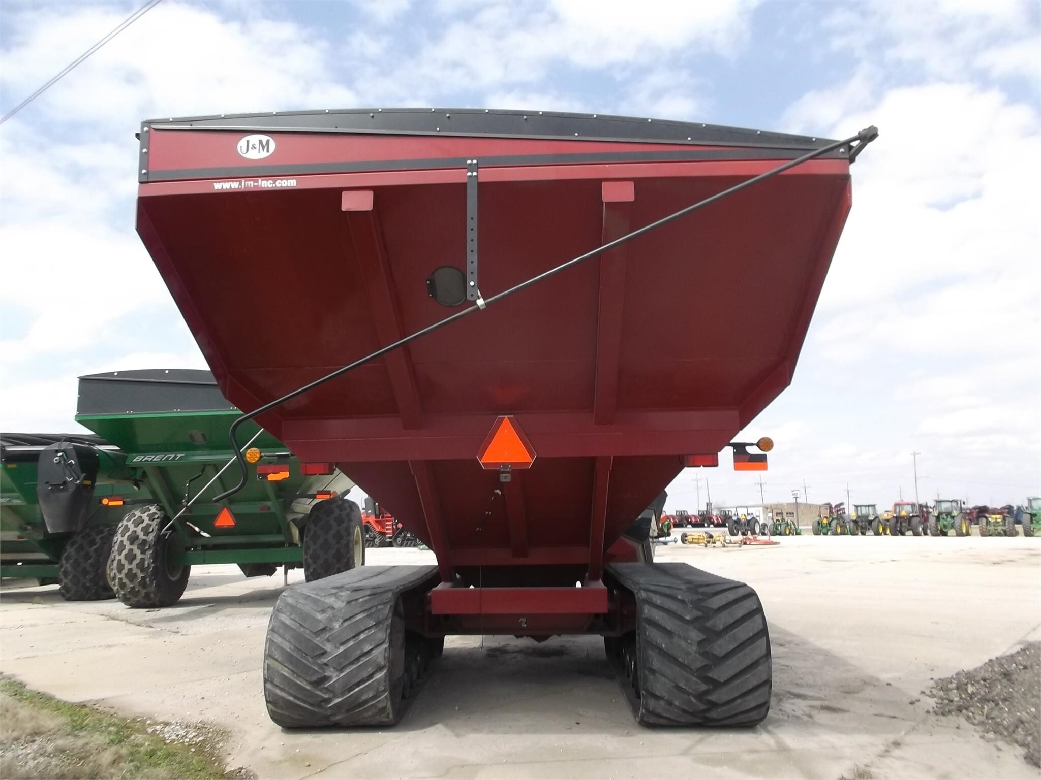 2014 J&M 1311-22T Grain Cart