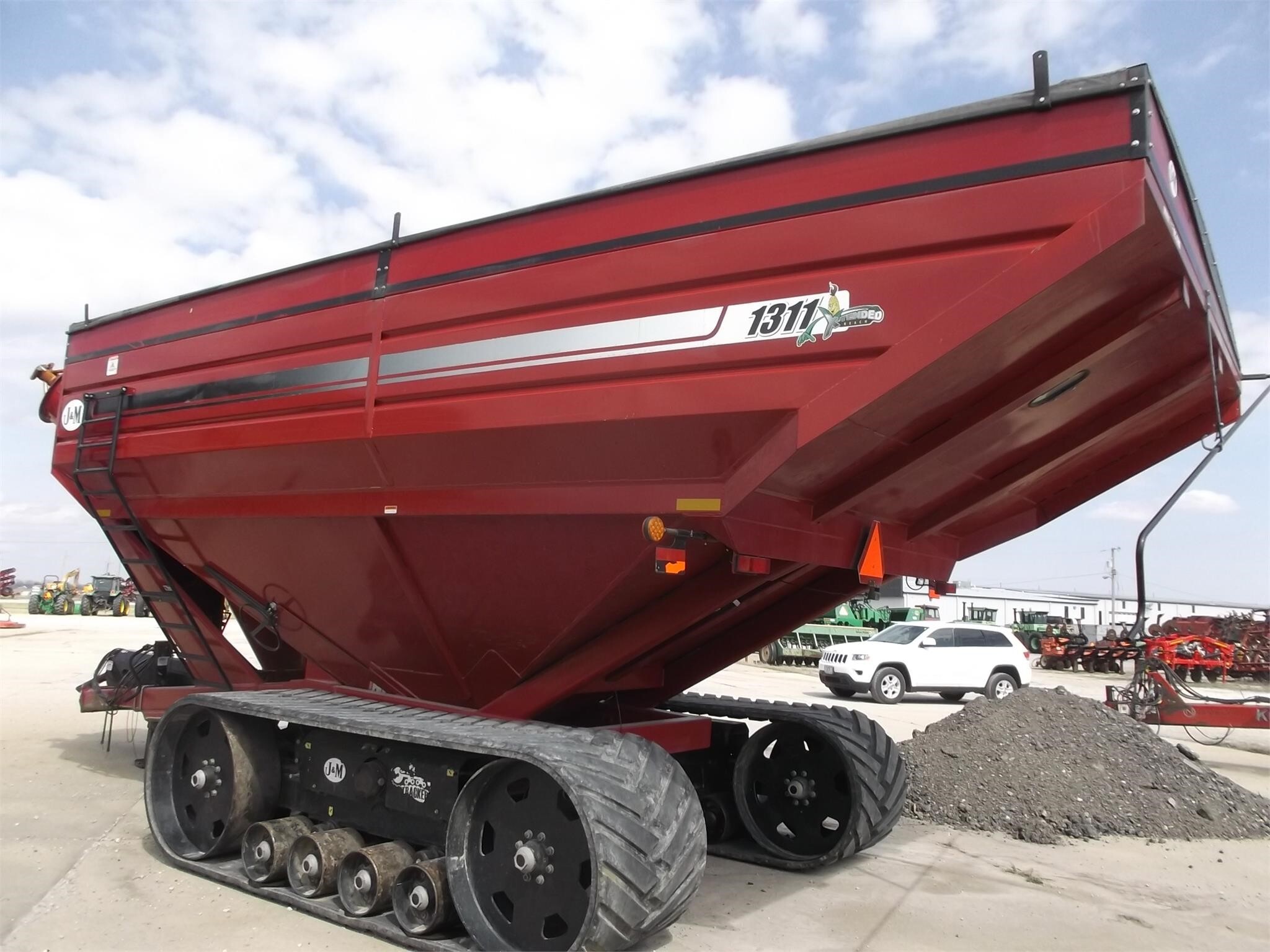 2014 J&M 1311-22T Grain Cart