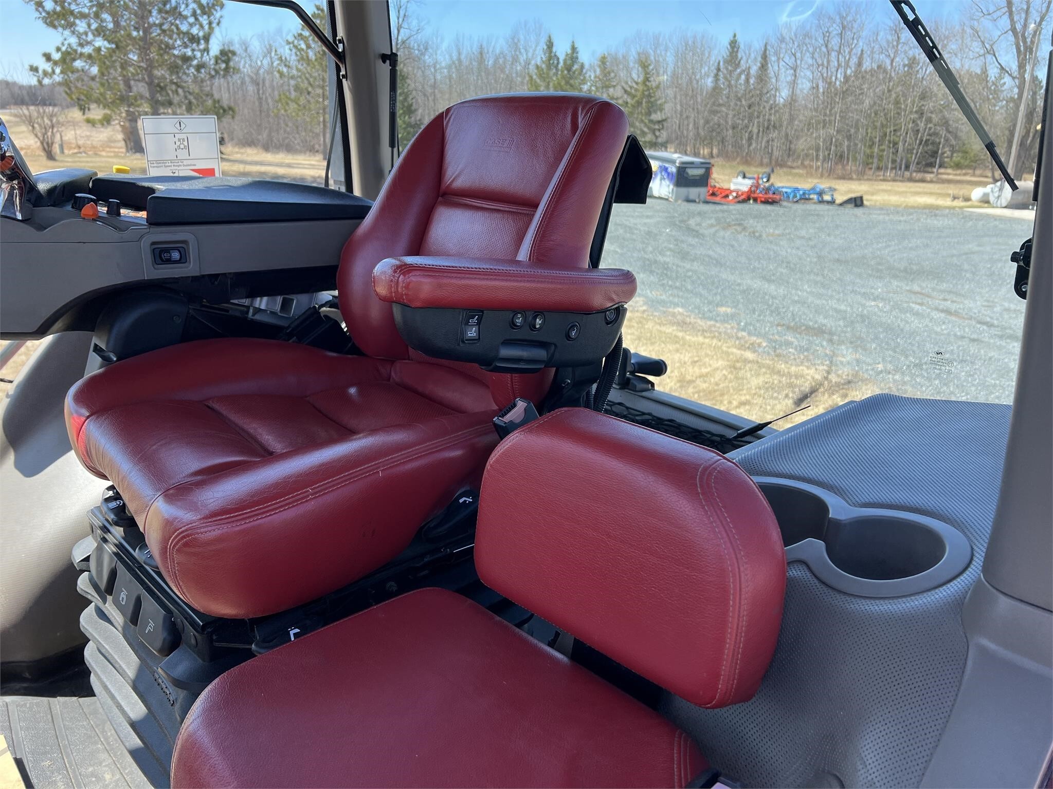 2018 Case IH MAGNUM 340 ROWTRAC CVT Tractor