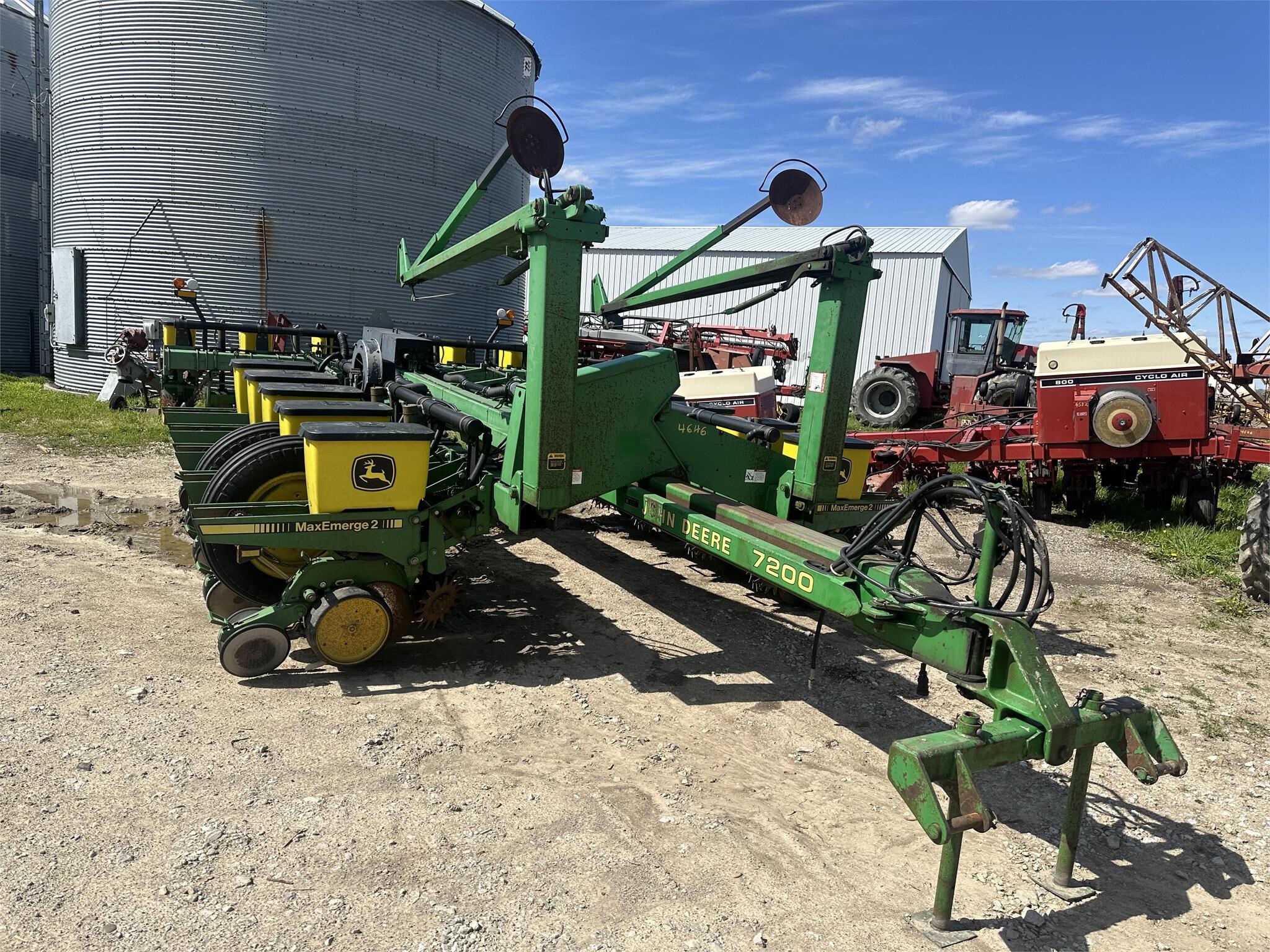 1992 John Deere 7200 Planter